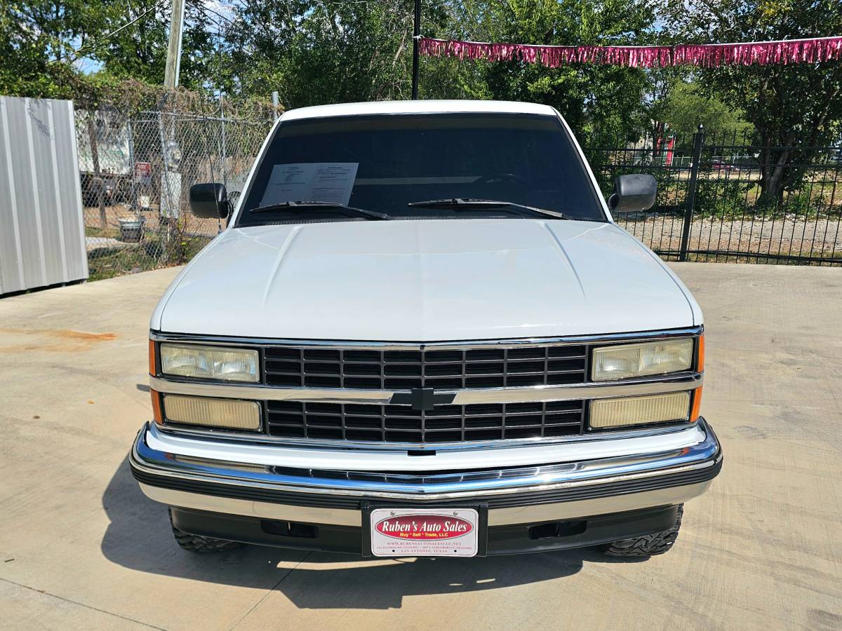 Chevrolet-gmt-400-12-ton-nominal-1990-white-6