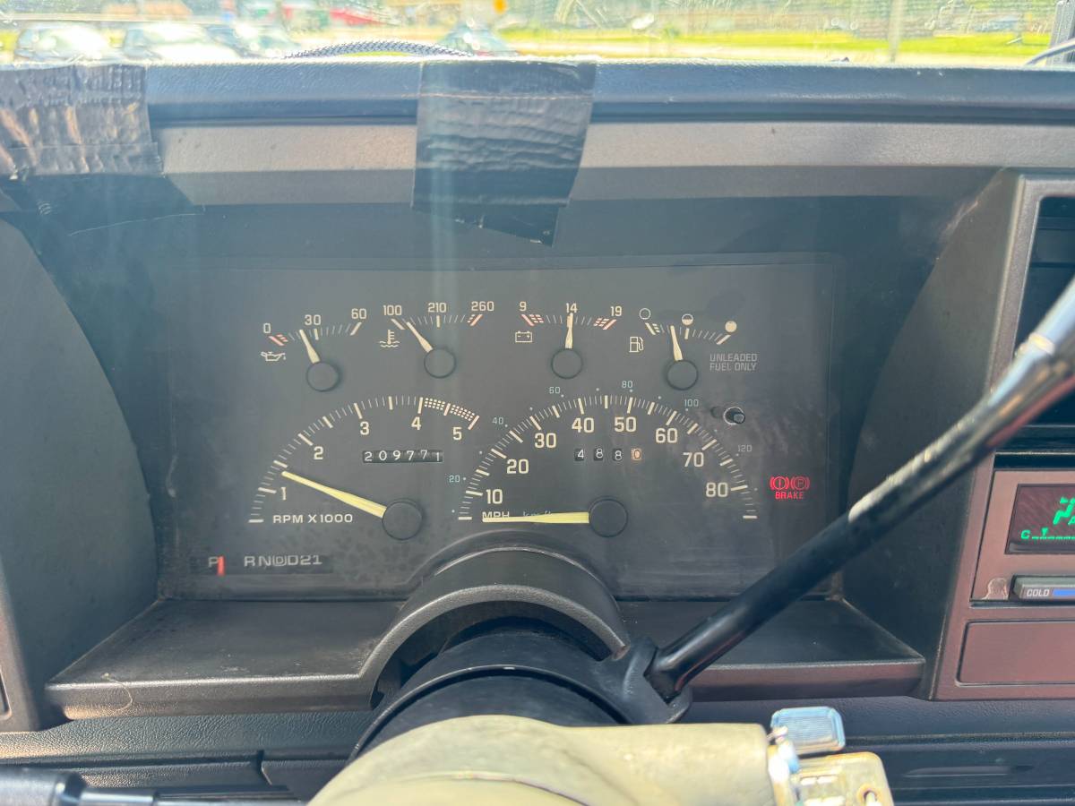 Chevrolet-gmt-400-12-ton-nominal-1991-black-13