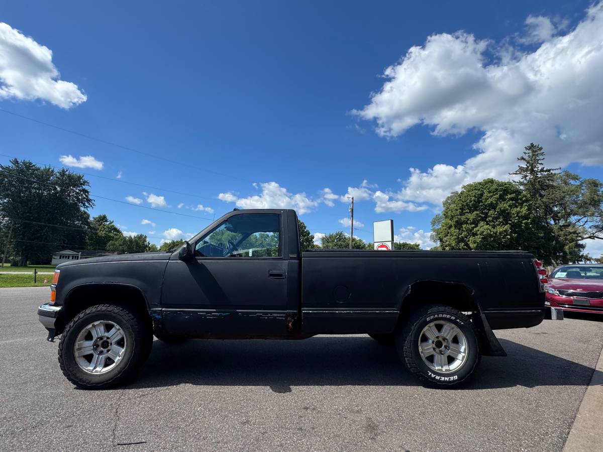 Chevrolet-gmt-400-12-ton-nominal-1991-black-3