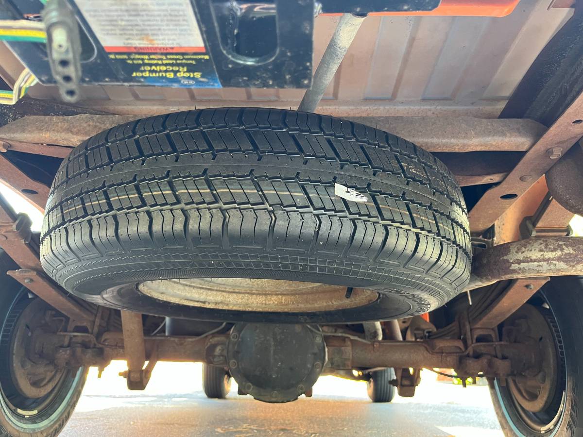 Chevrolet-gmt-400-12-ton-nominal-1991-orange-9