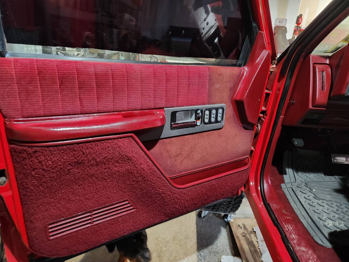 Chevrolet-gmt-400-12-ton-nominal-1992-red-15