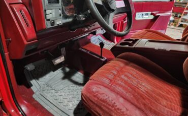 Chevrolet-gmt-400-12-ton-nominal-1992-red-17