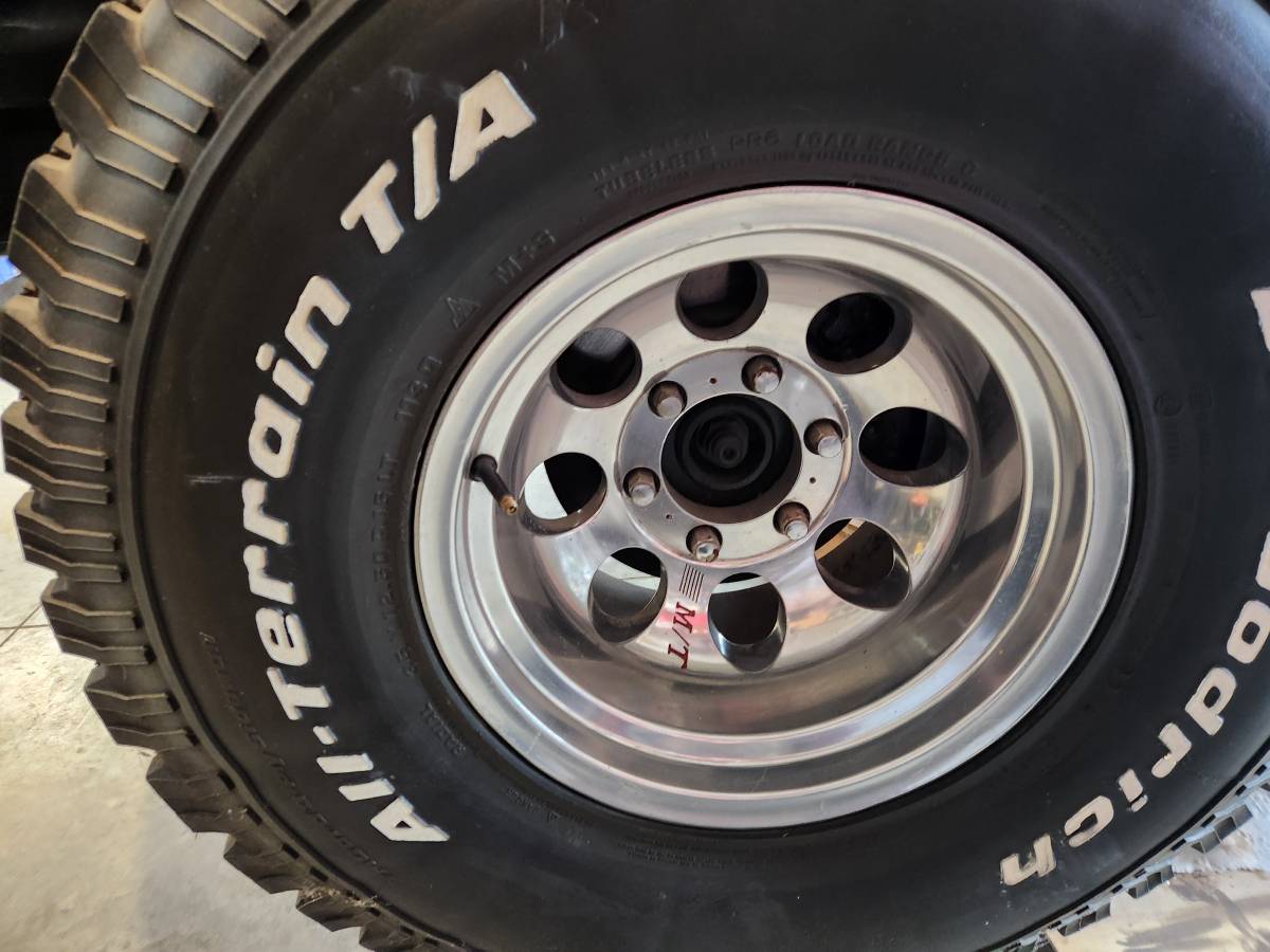 Chevrolet-gmt-400-12-ton-nominal-1992-red-5