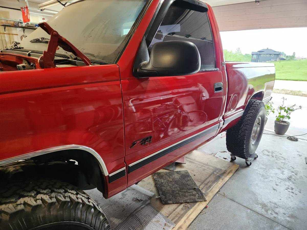 Chevrolet-gmt-400-12-ton-nominal-1992-red-7