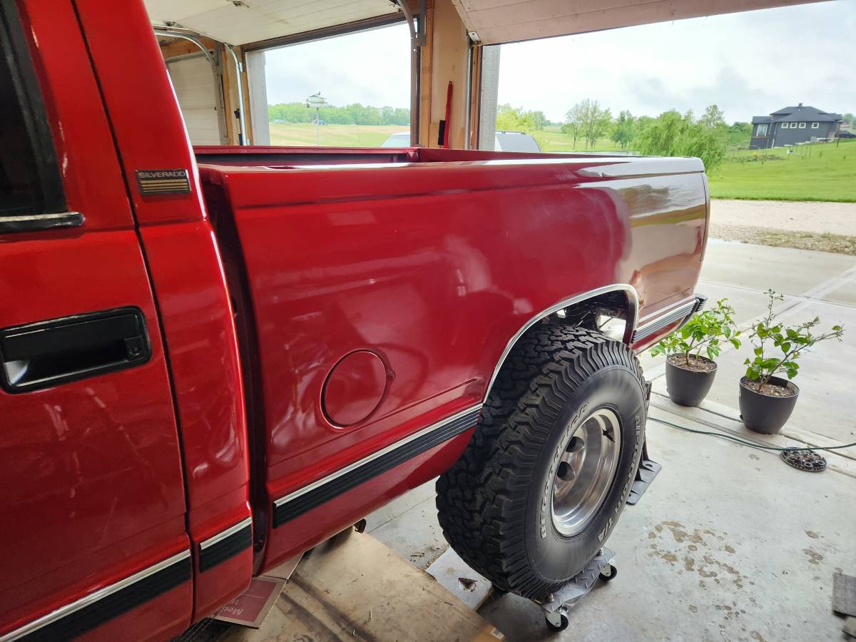 Chevrolet-gmt-400-12-ton-nominal-1992-red-8