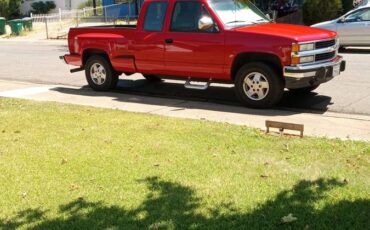 Chevrolet-gmt-400-12-ton-nominal-1994-red-11