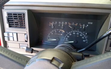 Chevrolet-gmt-400-12-ton-nominal-1994-red-3