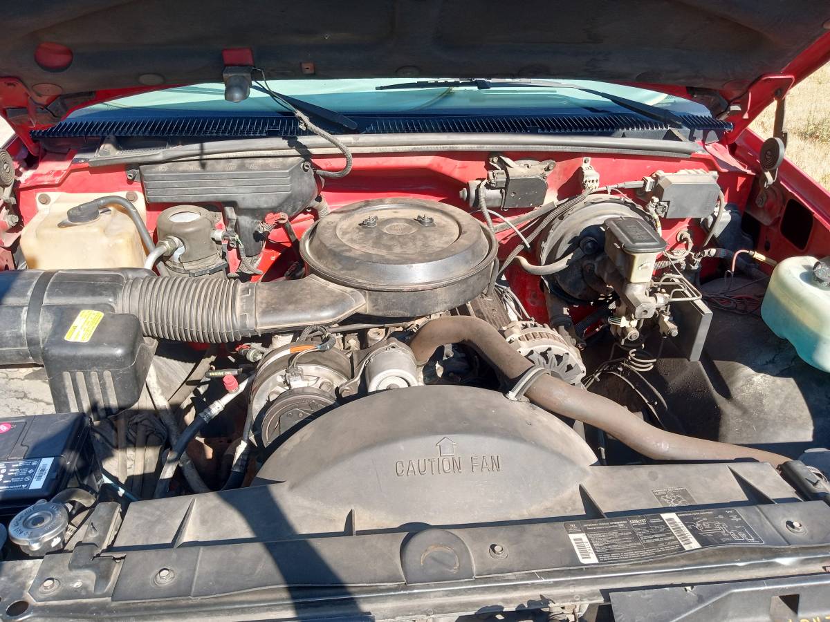 Chevrolet-gmt-400-12-ton-nominal-1994-red-4