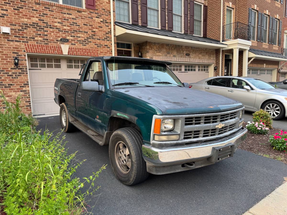 Chevrolet-gmt-400-12-ton-nominal-1995-green-1
