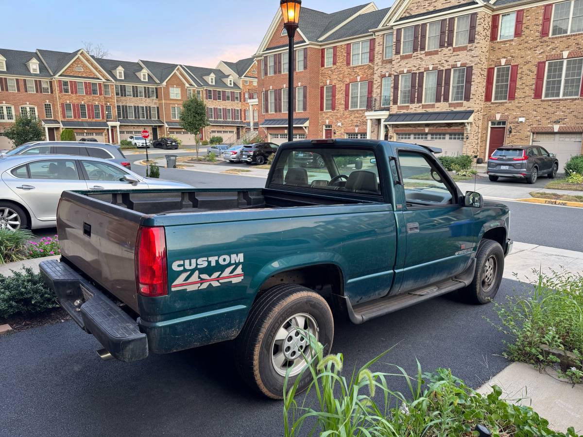 Chevrolet-gmt-400-12-ton-nominal-1995-green-2