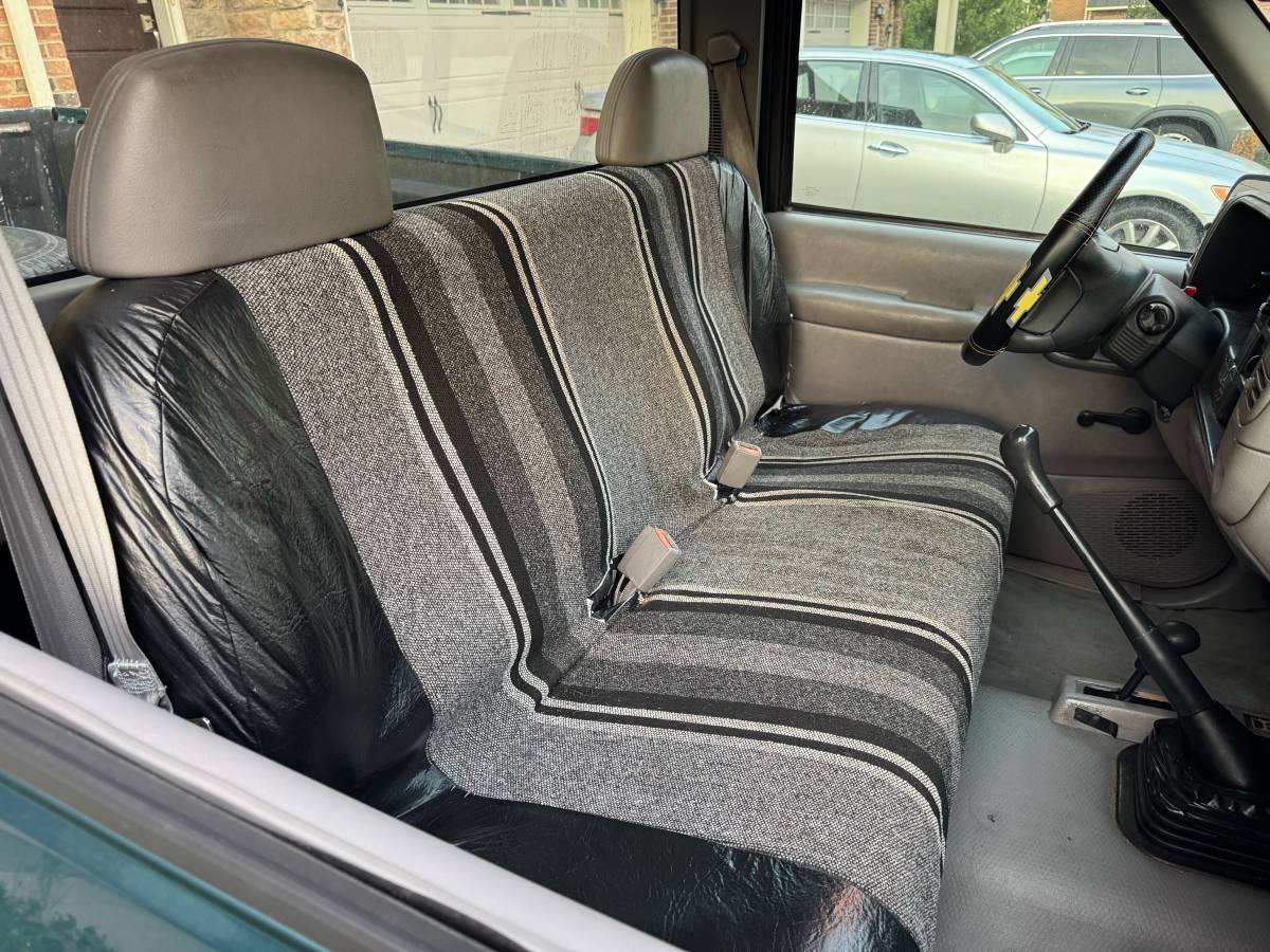 Chevrolet-gmt-400-12-ton-nominal-1995-green-4