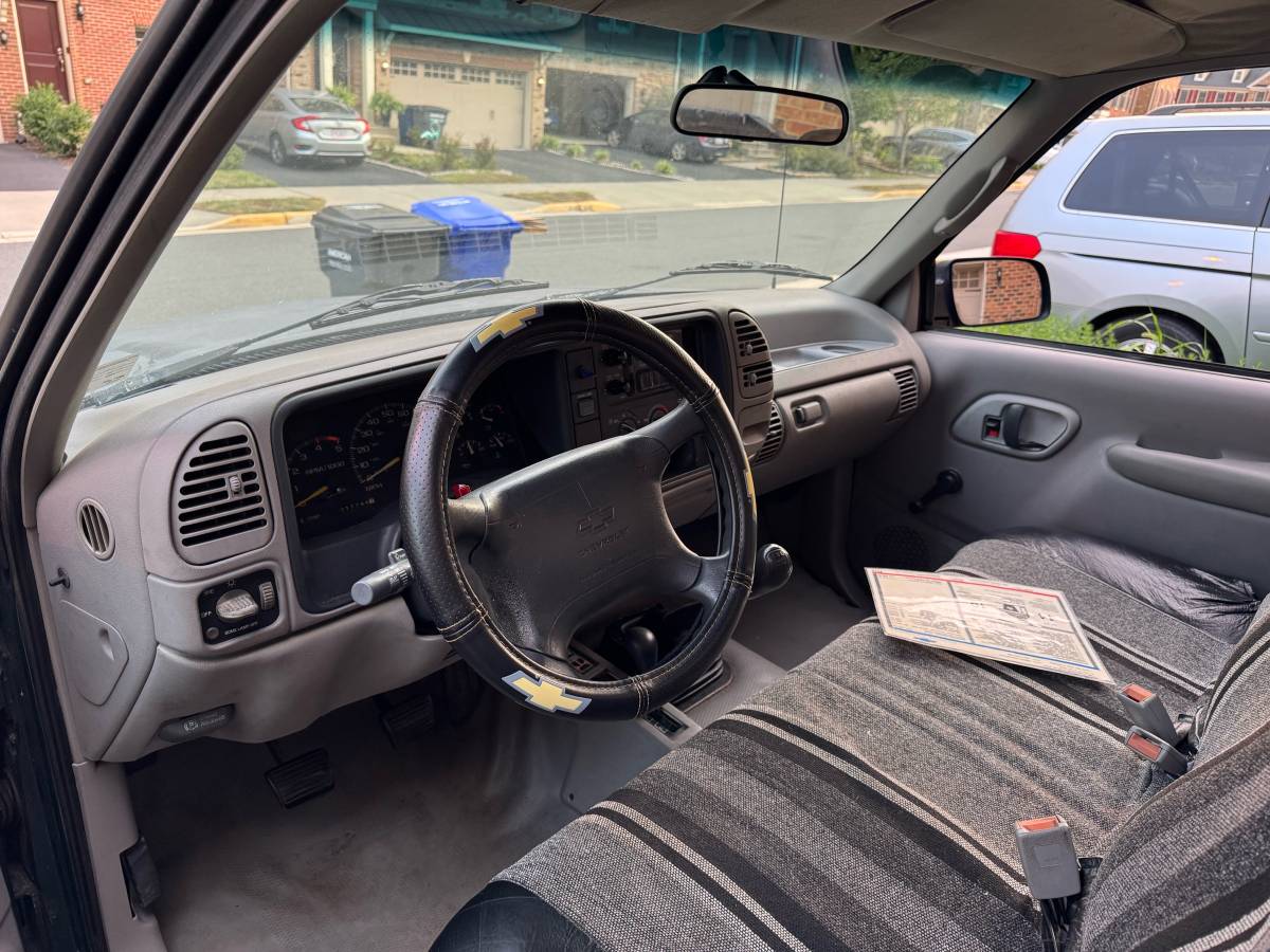 Chevrolet-gmt-400-12-ton-nominal-1995-green-6