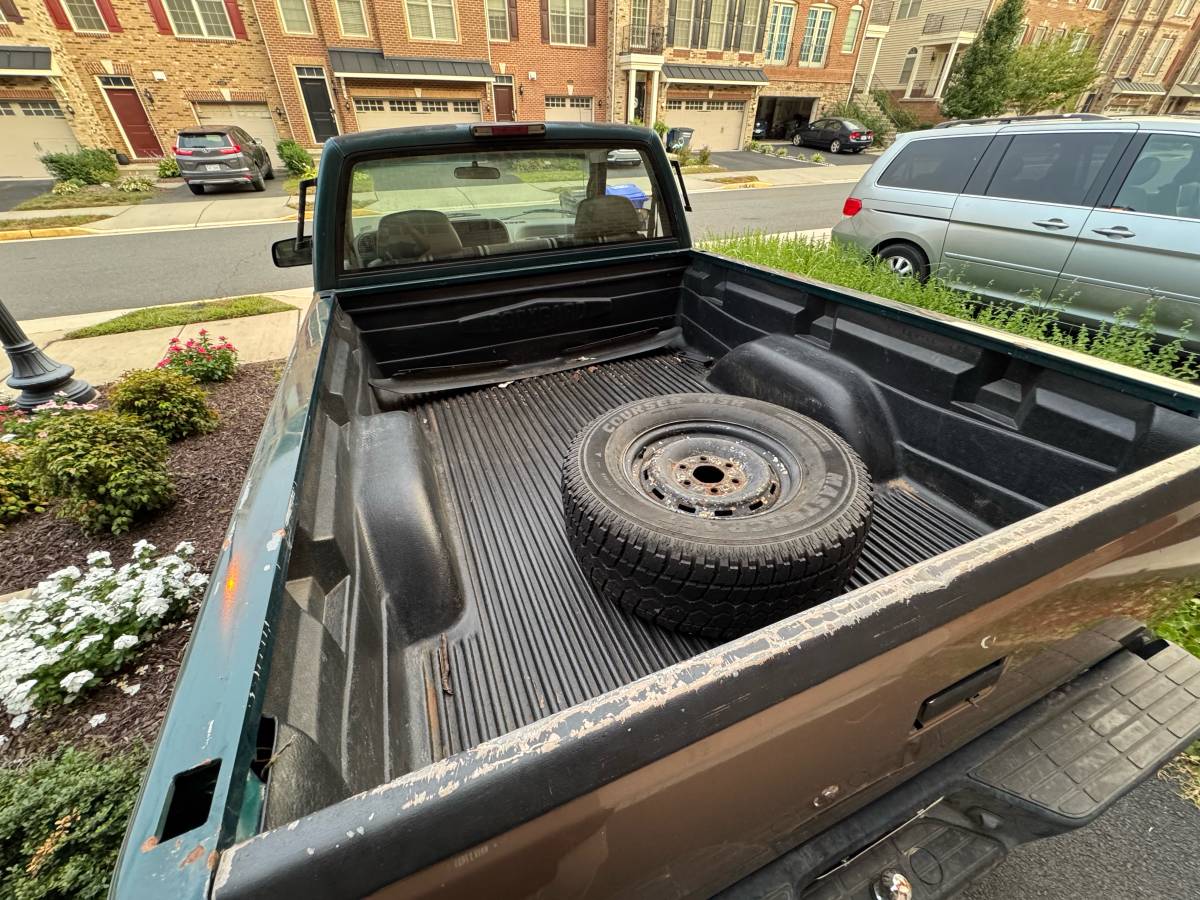 Chevrolet-gmt-400-12-ton-nominal-1995-green-7