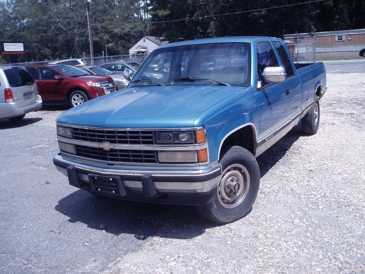 Chevrolet-gmt-400-34-ton-nominal-1991-blue-1