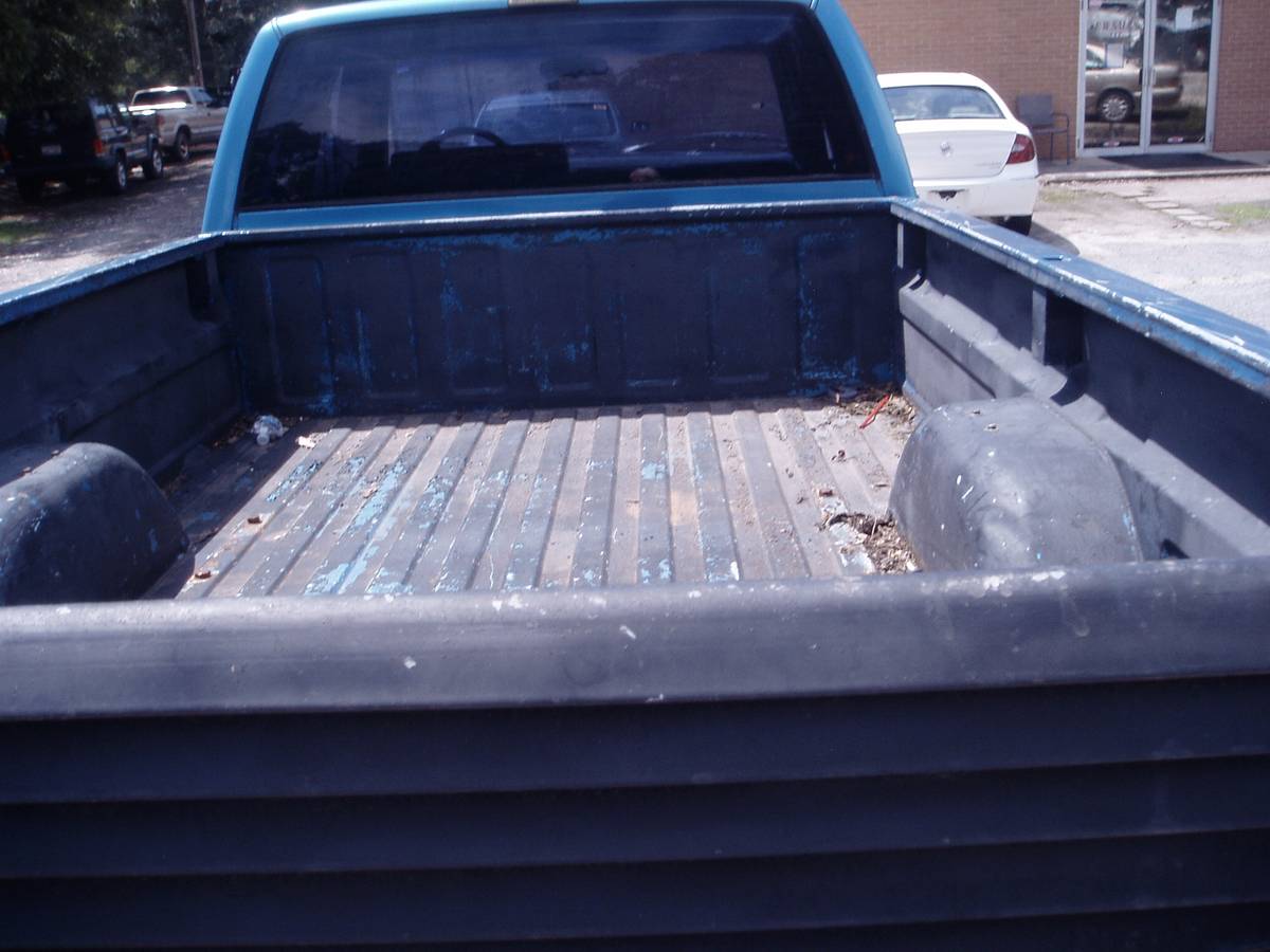 Chevrolet-gmt-400-34-ton-nominal-1991-blue-10
