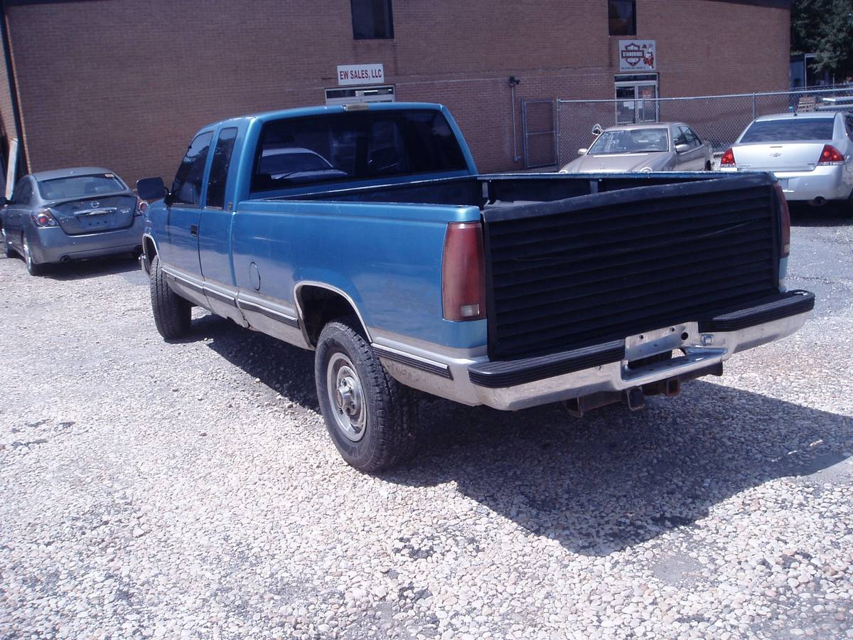 Chevrolet-gmt-400-34-ton-nominal-1991-blue-2