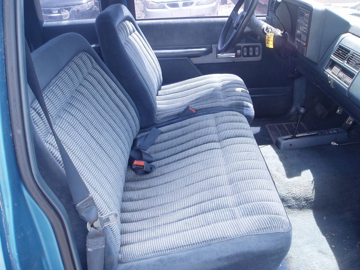 Chevrolet-gmt-400-34-ton-nominal-1991-blue-8