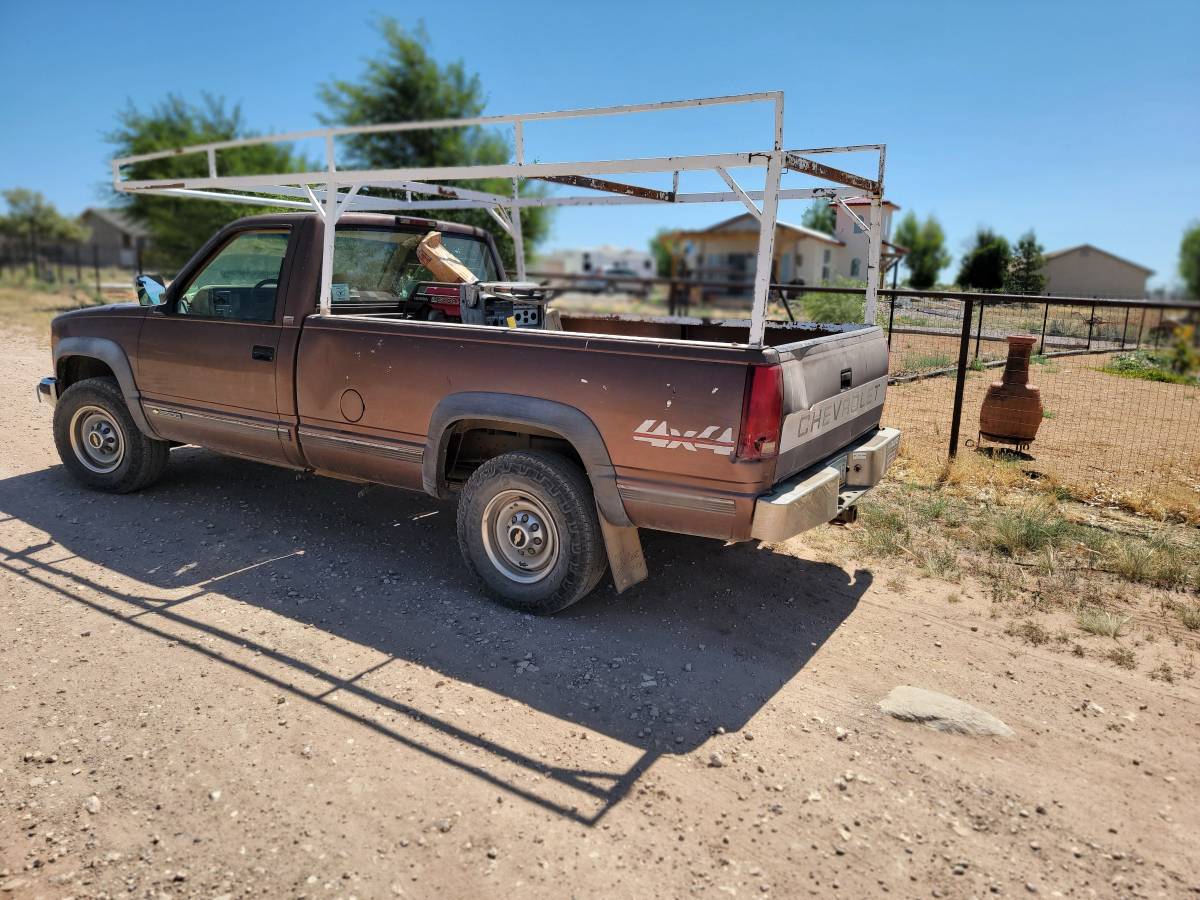 Chevrolet-gmt-400-34-ton-nominalchvy-diesel-1994-brown-12
