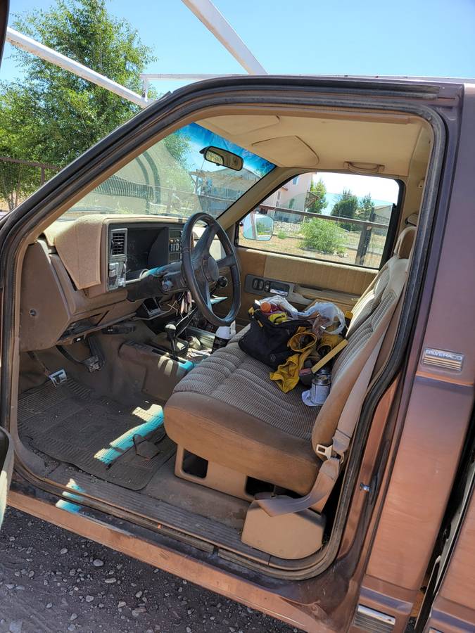 Chevrolet-gmt-400-34-ton-nominalchvy-diesel-1994-brown-16