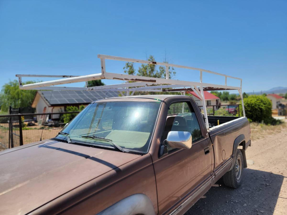 Chevrolet-gmt-400-34-ton-nominalchvy-diesel-1994-brown-23