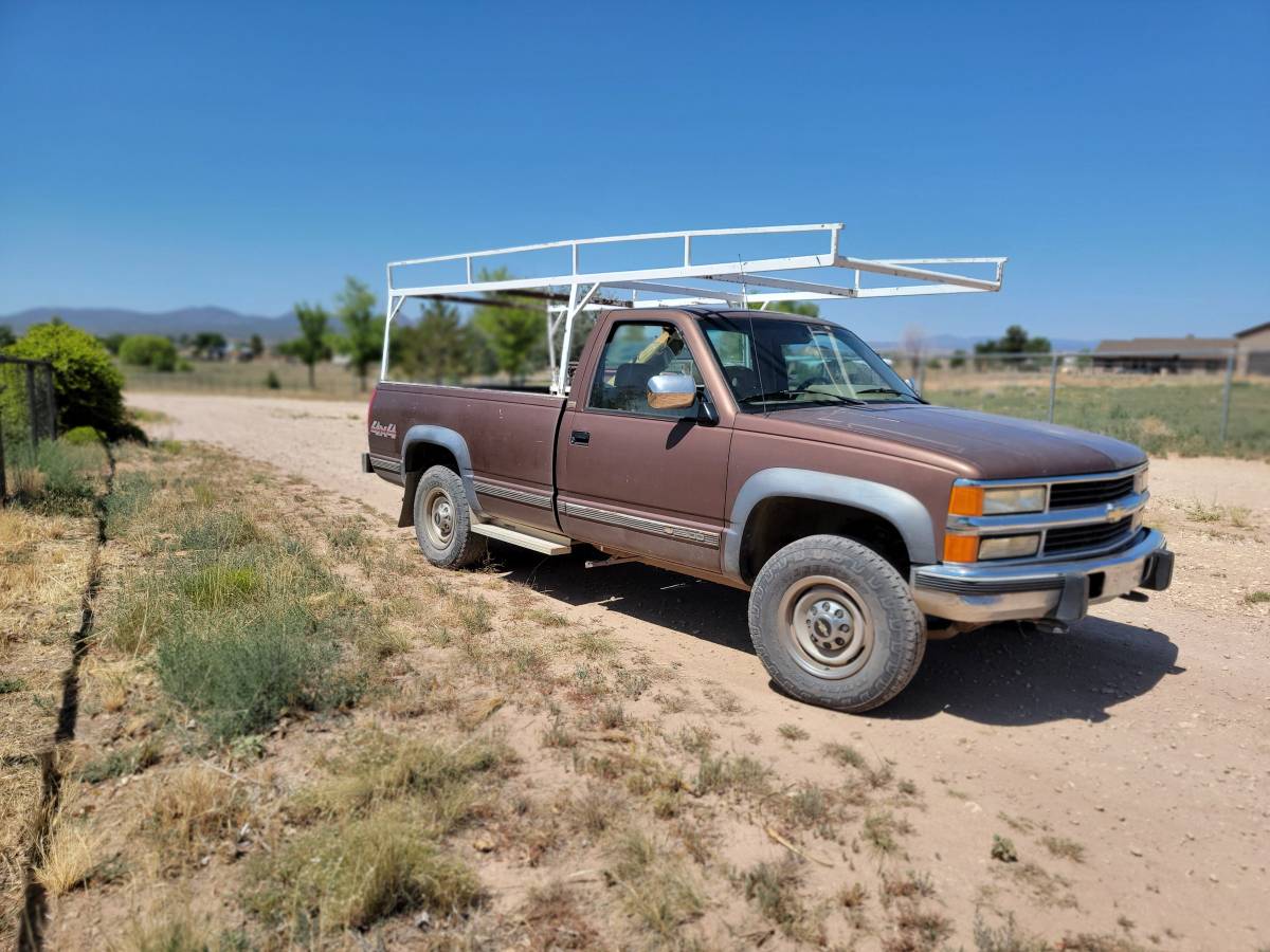 Chevrolet-gmt-400-34-ton-nominalchvy-diesel-1994-brown-6