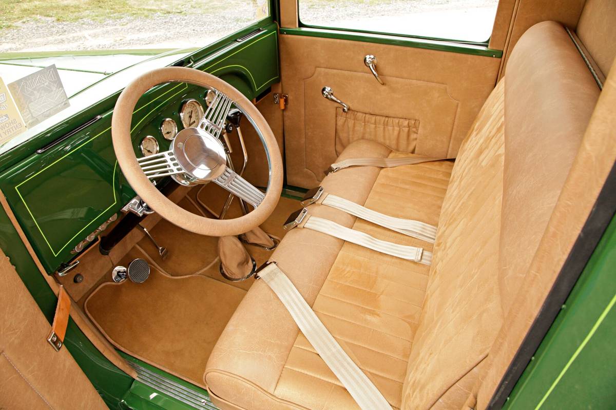 Chevrolet-hercules-pickup-1931-green-4