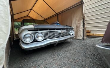 Chevrolet-impala-1961-grey-2