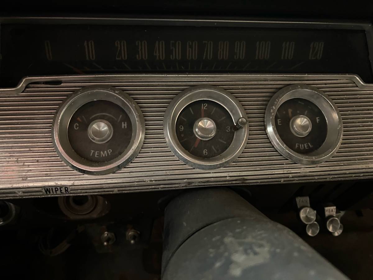 Chevrolet-impala-1961-grey-9