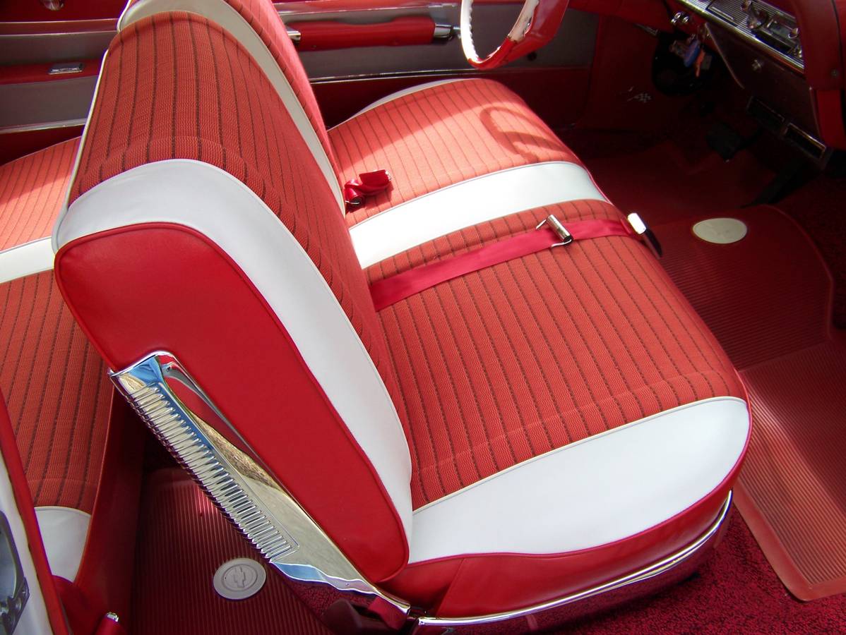 Chevrolet-impala-1961-white-16