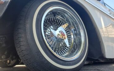 Chevrolet-impala-1961-white-6