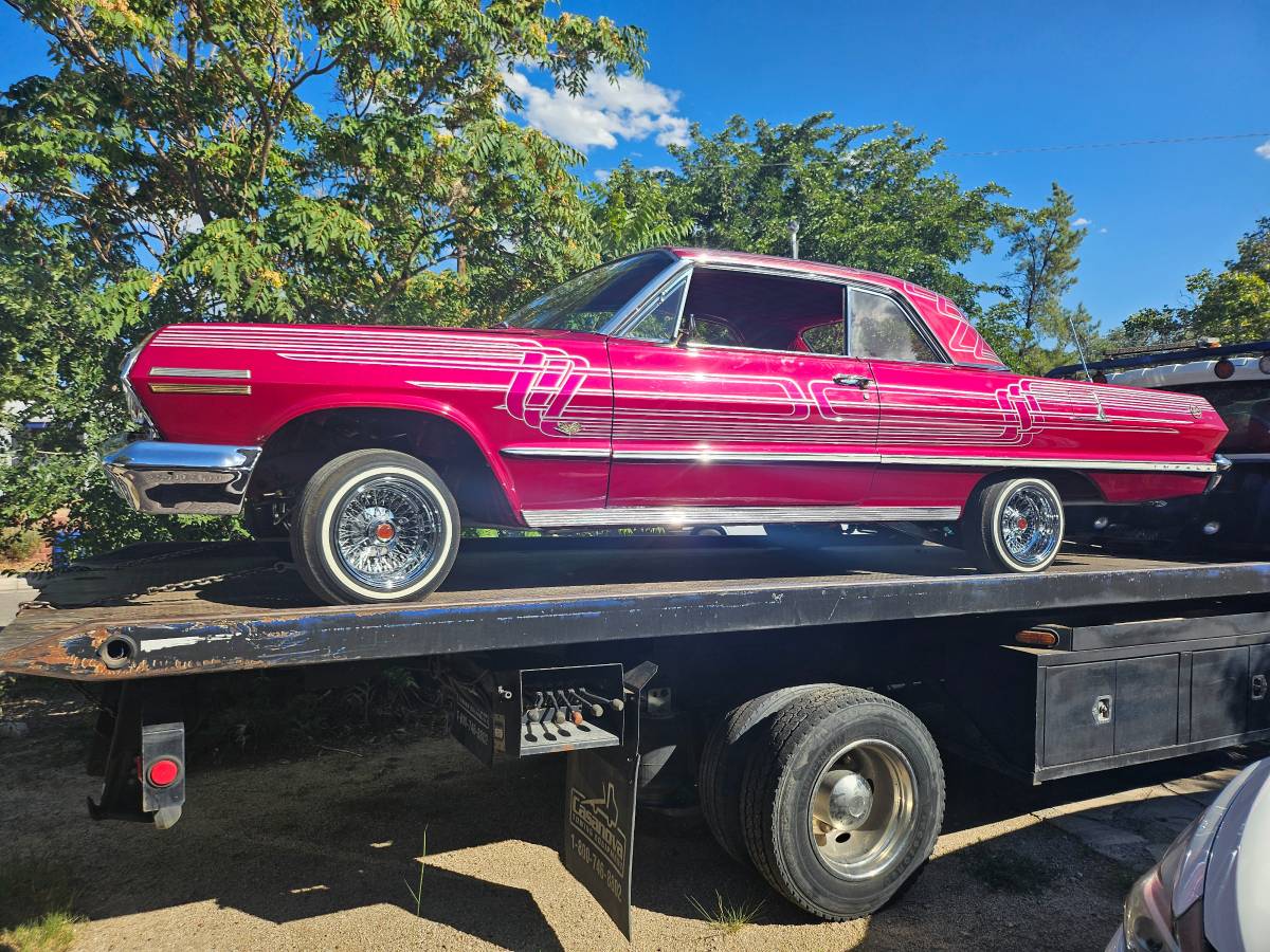 Chevrolet-impala-1963-red