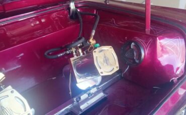 Chevrolet-impala-1963-red-4
