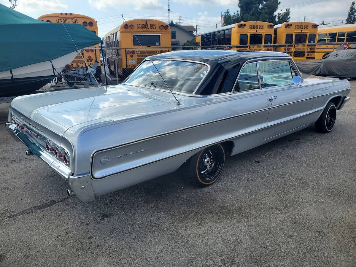 Chevrolet-impala-1964-silver-2