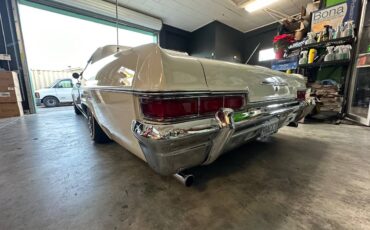 Chevrolet-impala-1966-white-13