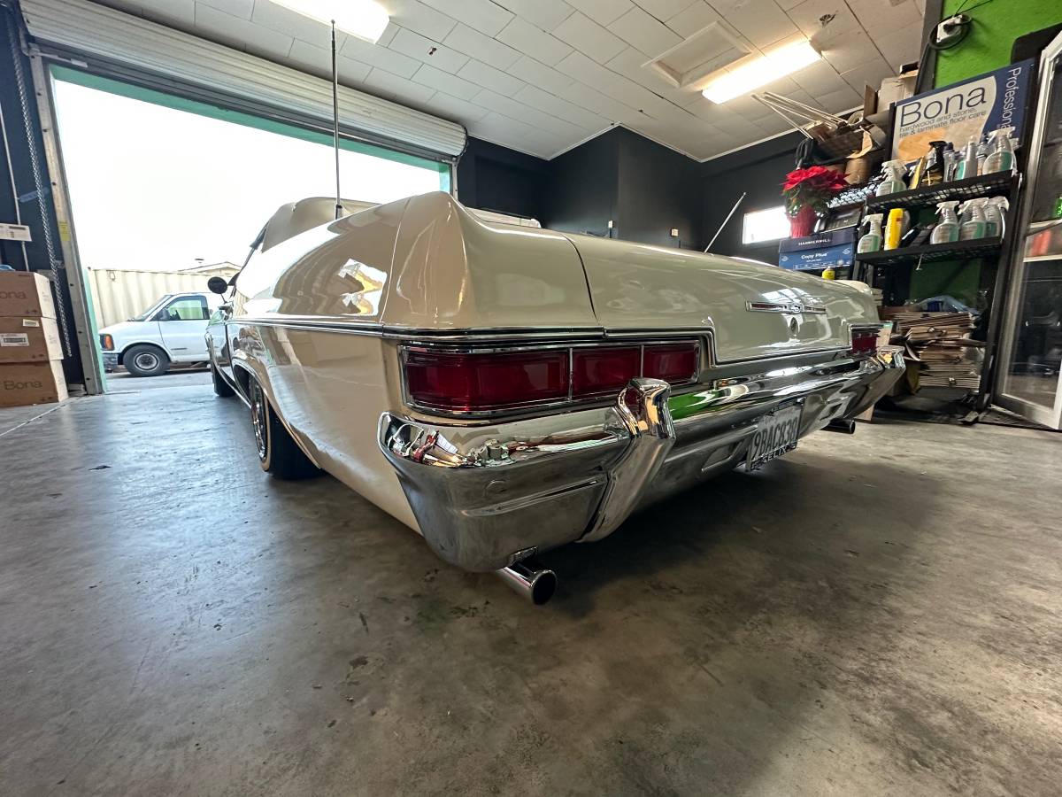 Chevrolet-impala-1966-white-13