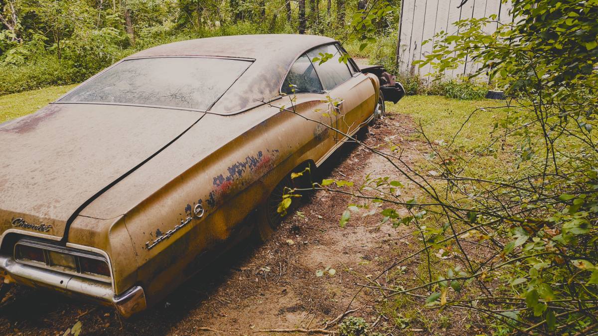 Chevrolet-impala-1967-brown-1