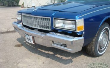 Chevrolet-impala-1985-blue-19