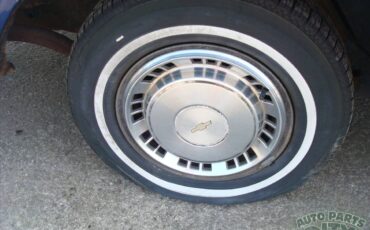 Chevrolet-impala-1985-blue-22