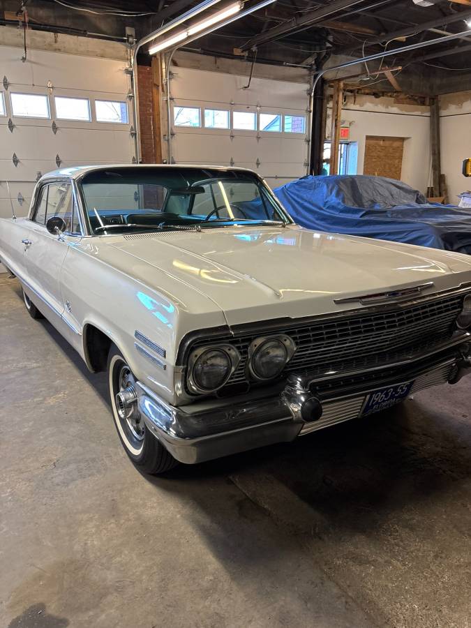 Chevrolet-impala-ss-1963-white-17