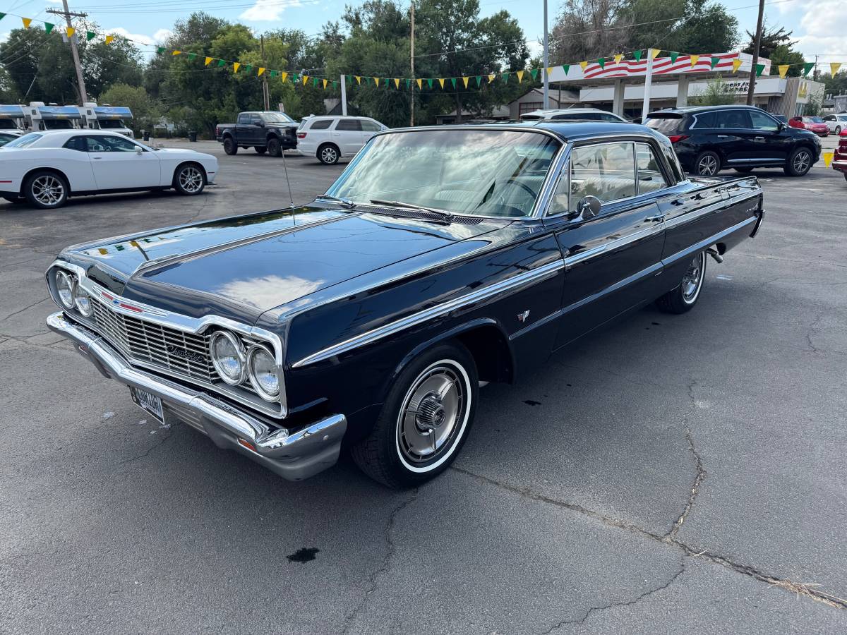 Chevrolet-impala-ss-1964-blue-1