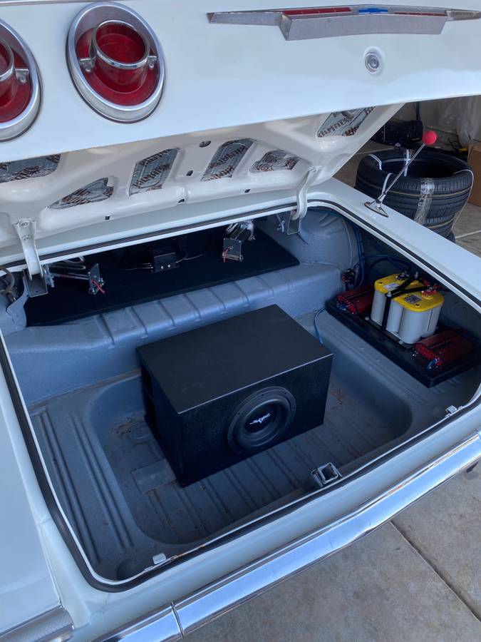 Chevrolet-impala-ss-1964-white-17