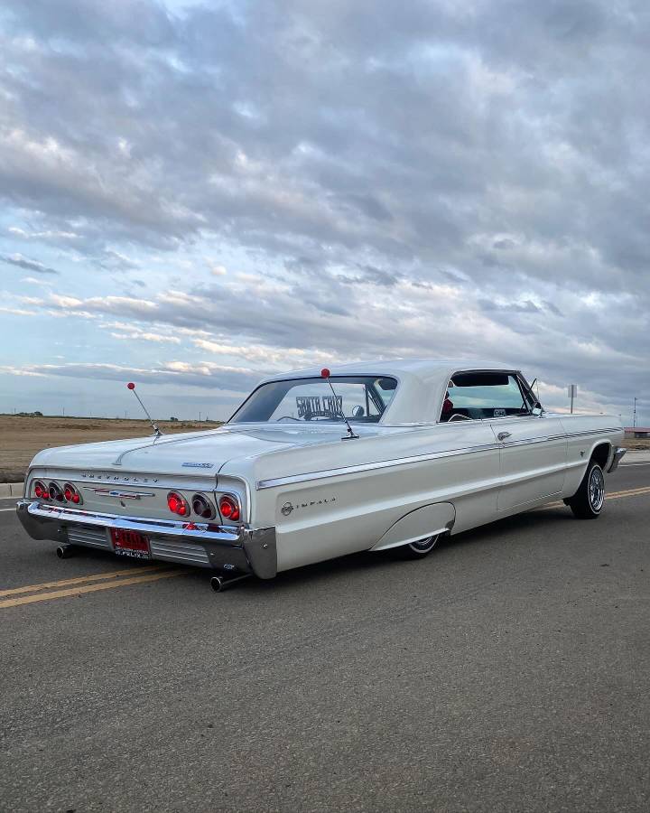 Chevrolet-impala-ss-1964-white-2