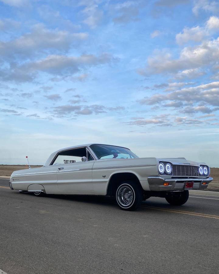 Chevrolet-impala-ss-1964-white-3