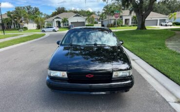 Chevrolet-impala-ss-1994-black