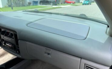 Chevrolet-impala-ss-1994-black-14