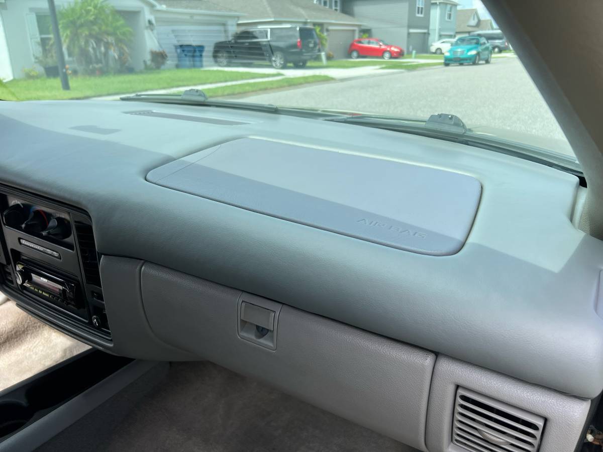 Chevrolet-impala-ss-1994-black-14