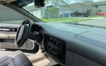 Chevrolet-impala-ss-1994-black-15