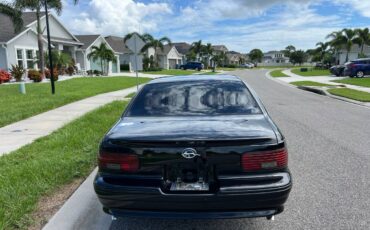Chevrolet-impala-ss-1994-black-2