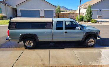 Chevrolet-islverado-k2500-1991-grey-1