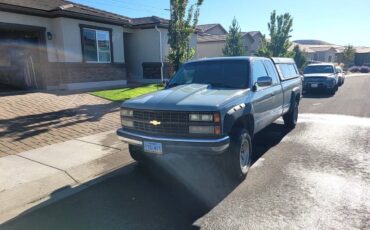 Chevrolet-islverado-k2500-1991-grey